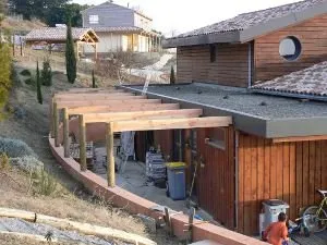 Auvent avec couverture en polycarbonate